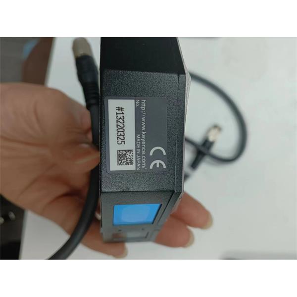日本KEYENCE基恩士LK-G5000高精度CMOS激光位移傳感器感測頭LK-H155