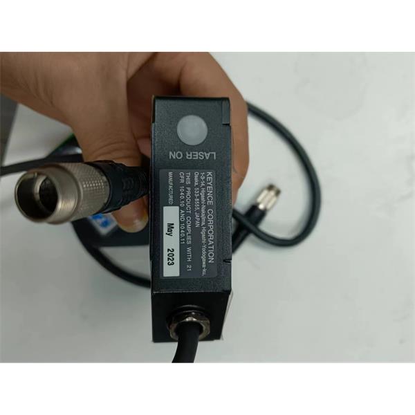 日本KEYENCE基恩士LK-G5000高精度CMOS激光位移傳感器感測頭LK-H155